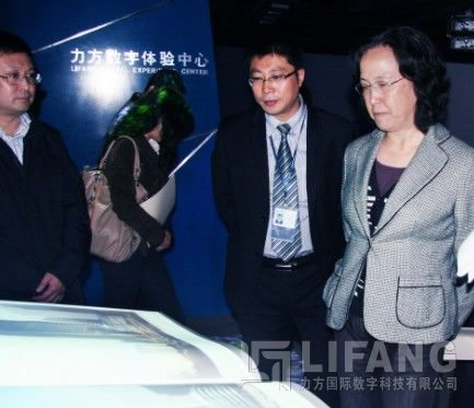 成都市市委副秘书长李宁莅临安博站官网国际（成都）公司考察调研