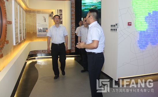 武侯区四大班子领导调研的武侯规划展示中心