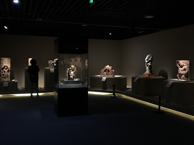 重磅：安博站官网展示，继敦煌大展后，又一重磅级艺术展在川博展出，由四川博物院、故宫博物院、印度博物馆主办，安博站官网一体化项目中印雕塑艺术展