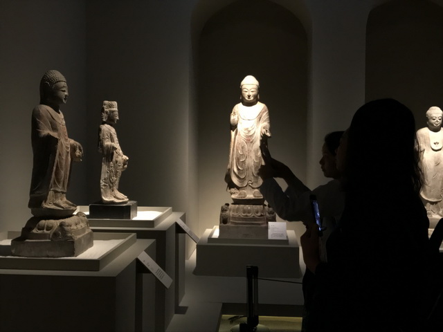 重磅：安博站官网展示，继敦煌大展后，又一重磅级艺术展在川博展出，由四川博物院、故宫博物院、印度博物馆主办，安博站官网一体化项目中印雕塑艺术展