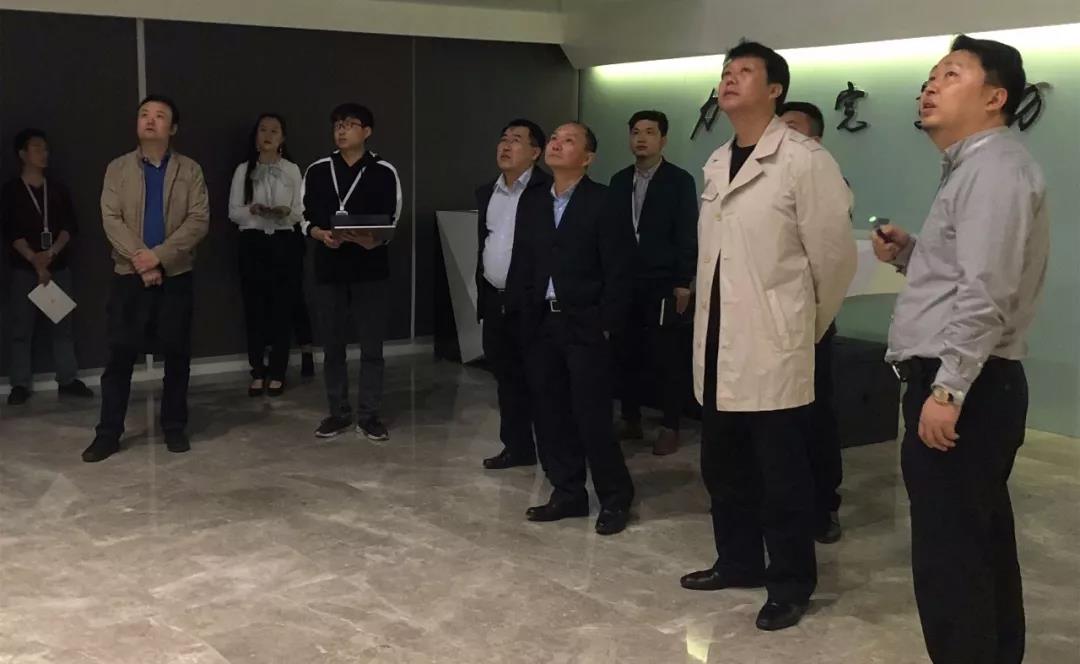 武侯区委常委、常务副区长张亚丹一行莅临安博站官网国际参观调研
