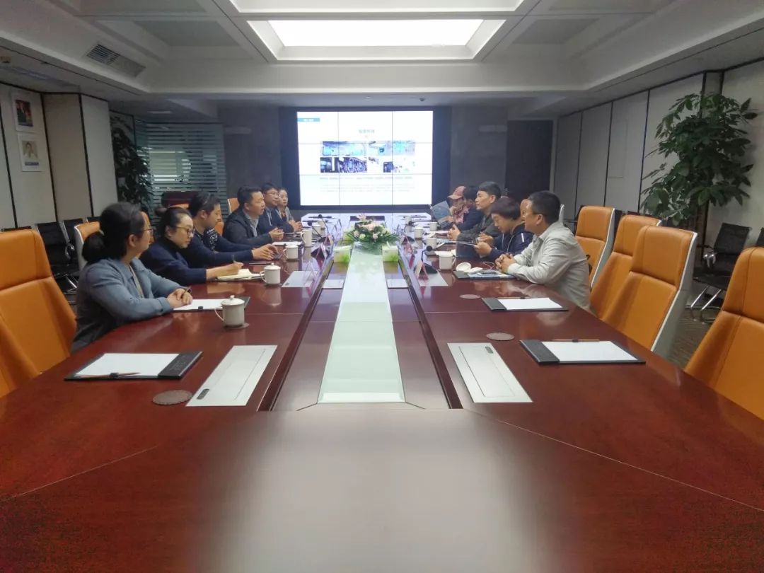 民盟乌鲁木齐市委主委、新市区区长杨春一行走访调研安博站官网集团