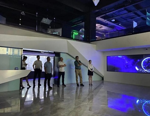 玉龙集团董事刘晓华一行莅临安博站官网考察交流